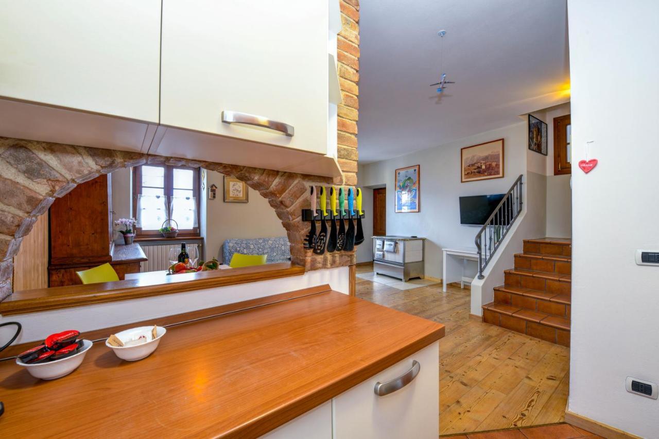 Casa Nel Borgo - Casa Oliva Villa Tremosine Luaran gambar